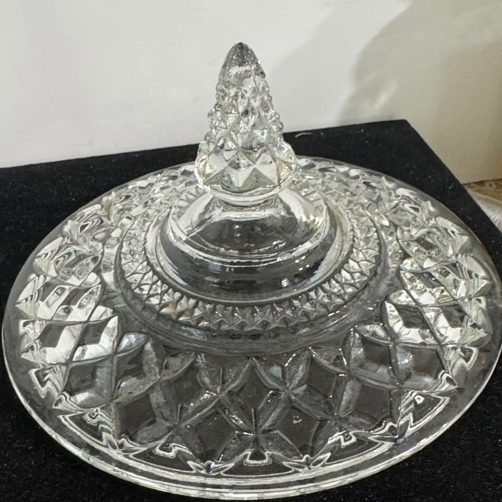 Anchor Hocking Wexford Clear Candy Dish With Diamond Cut Clear Glass. - Picture 6 of 8